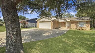 Main picture of 1401 Skrivanek Ct