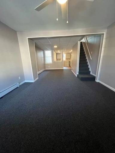 Main picture of 40 E Ridge St