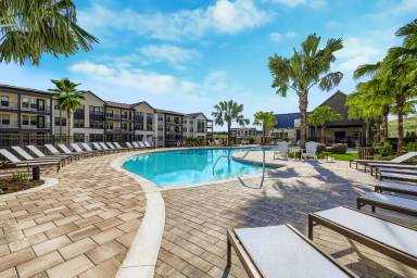 Main picture of 2300 Hooks St