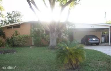 Main picture of 814 E Ebony Dr