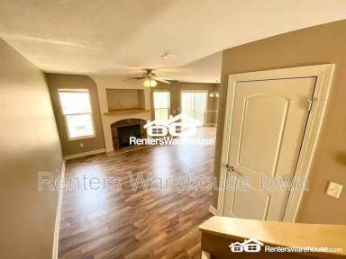 Main picture of 2004 63rd St