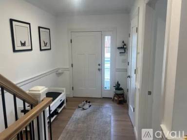 Main picture of 111 Lincoln Ave E