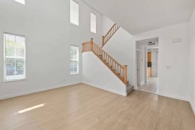 Main picture of 1199 Mirabeau Ln