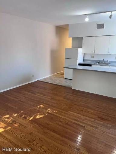 Main picture of 2201 S 13th St