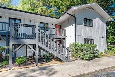 Main picture of 104 Glenn Bridge Rd