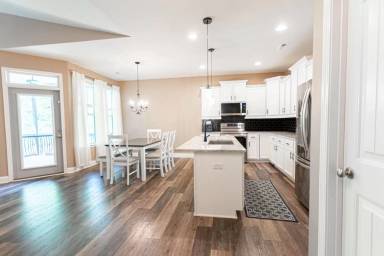 Main picture of 409 Trillium Creek Ct