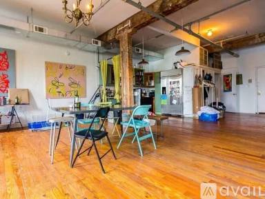 Main picture of 252 Norman Ave