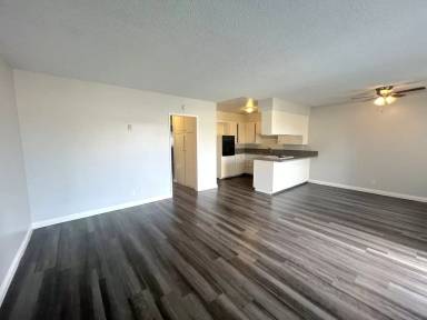 Main picture of 35 E Plymouth St