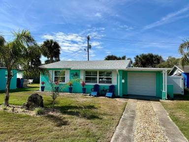 Main picture of 33 Seaside Dr