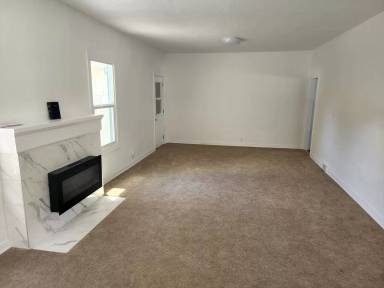 Main picture of 5923 N Minnesota Ave