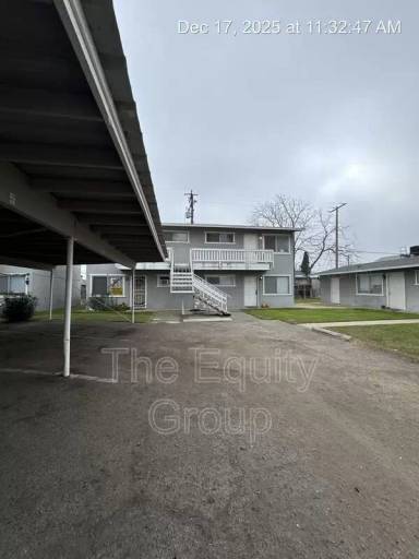 Main picture of 311 321 331 Elm St