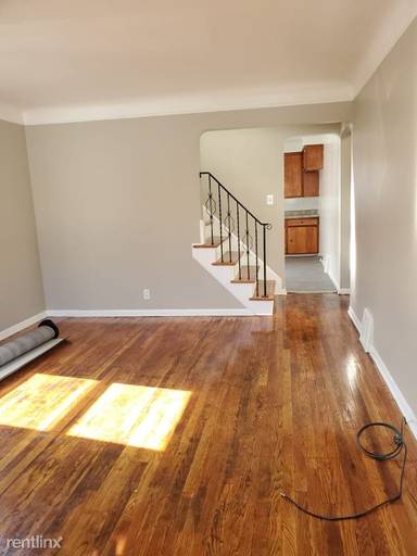 Main picture of 4306 E 162nd St