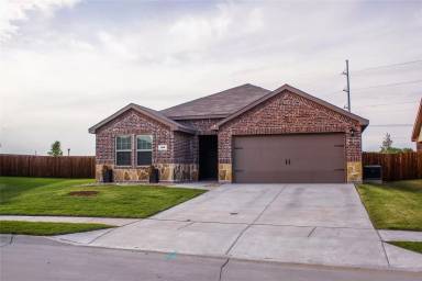 Main picture of 103 Whirlway Ln