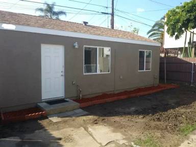 Main picture of 1133 E 101st St