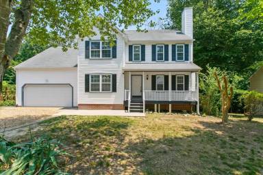 Main picture of 4576 Village Park Dr E