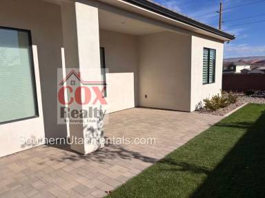 Main picture of 3034 E Rill Dr