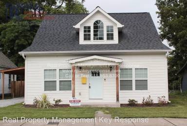 Main picture of 1913 12th Ave N