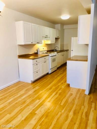 Main picture of 47 Davis Ave