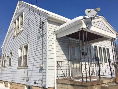 Main picture of 427 Brenner St NE