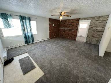 Main picture of 502 W Adams Ave