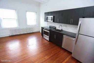 Main picture of 2319 Fitzwater St