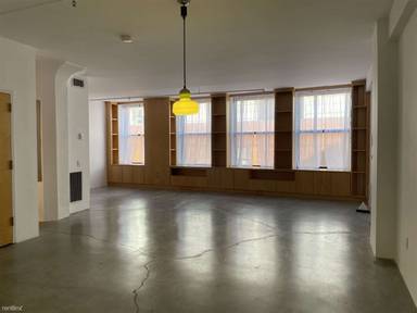 Main picture of 453 Washington St
