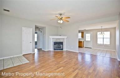 Main picture of 520 Walker St