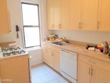 Main picture of 700 West 176th St Apartments