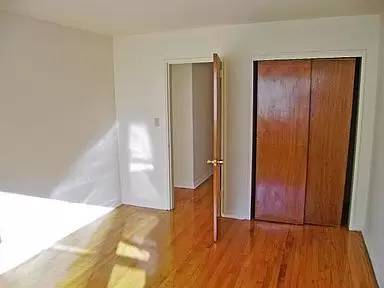 Main picture of 9115 Bergenwood Ave