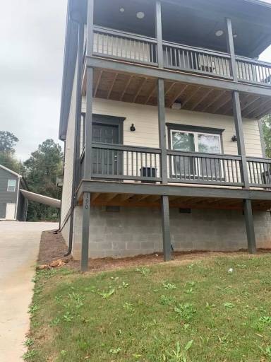 Main picture of 190 Marlin St