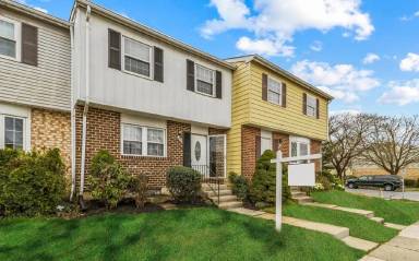 Main picture of 449 Ingram Ct