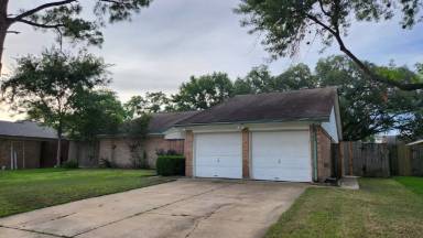 Main picture of 22306 Woodrose Dr