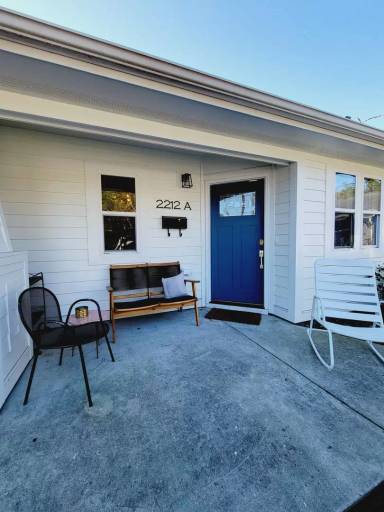 Main picture of 2206 Gibson Ave