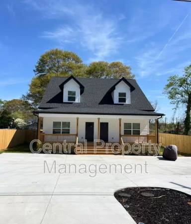 Main picture of 6 W Wilburn Ave