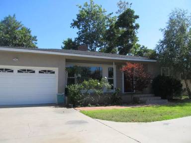 Main picture of 1120 E Palmyra Ave