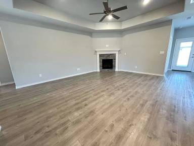 Main picture of 7612 61st St