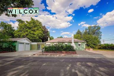 Main picture of 1813 W Aztec Blvd