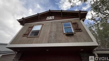 Main picture of 1807 Creekwood Dr