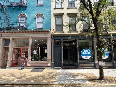 Main picture of 1338 Main St