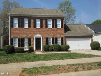 Main picture of 10016 Highlands Crossing Dr
