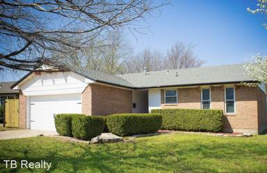 Main picture of 1301 Frederick Dr