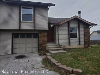 Main picture of 3015 W Roxbury St