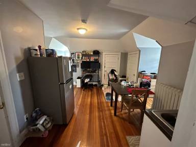 Main picture of 397 Boylston St