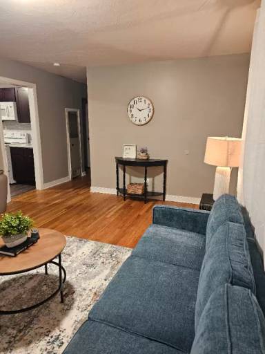 Main picture of 1903 Bloom Ln