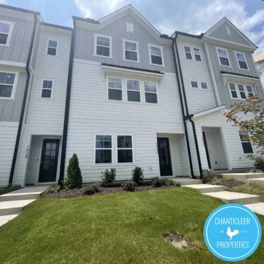 Main picture of 1030 Zelkova Ln