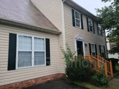 Main picture of 924 Wheelwood Way