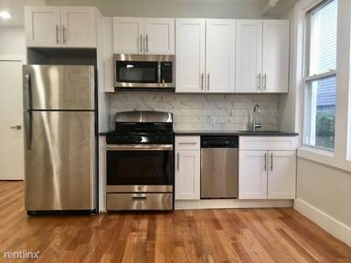 Main picture of 130 Woodlawn Ave