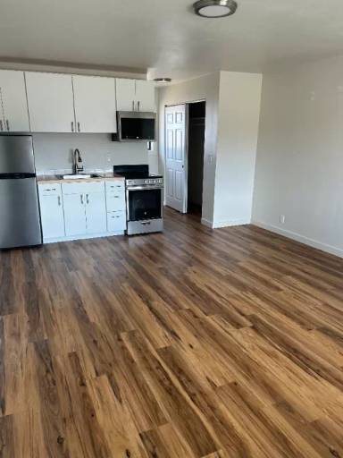 Main picture of 1207 E Main St