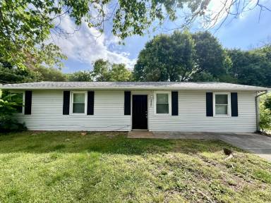 Main picture of 2221 Compton Dr