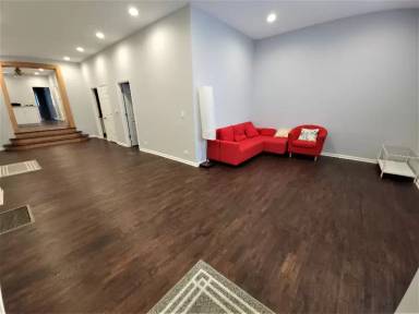 Main picture of 4442 S Fairfield Ave